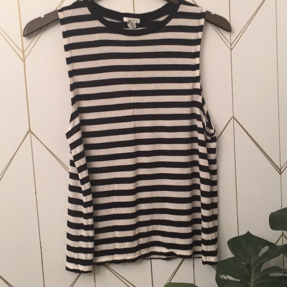 Black and ivory tank
